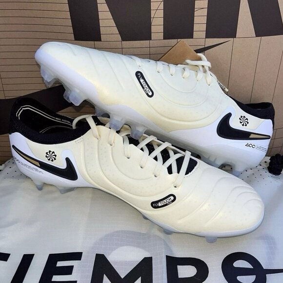 Disney Christmas 2025 Lil Rin Rin Plush Badge Red New